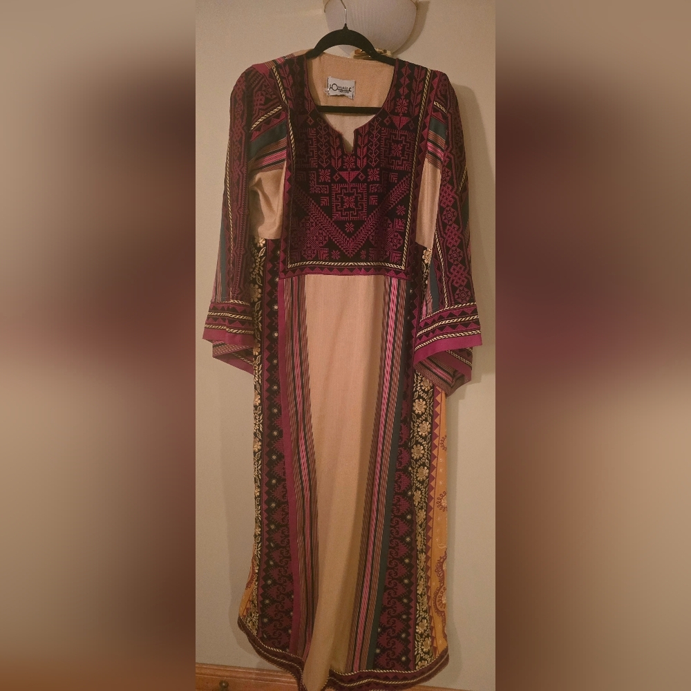 🌹 Elegant Pasadena Traditional Embroidered Dress – Cultural, Unique& Timeless🌹